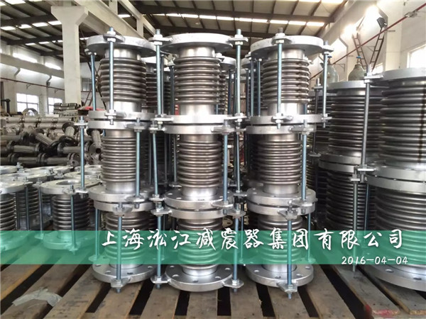 DN150不銹鋼波紋補償器加班生產現場實拍 DN150不銹鋼波紋補償器