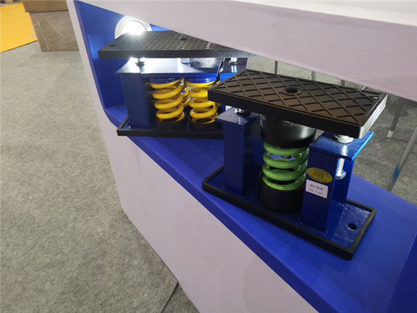 「2019」橡膠軟連接專業(yè)廠家再次參加上海國(guó)際泵管閥展·淞江集團(tuán)